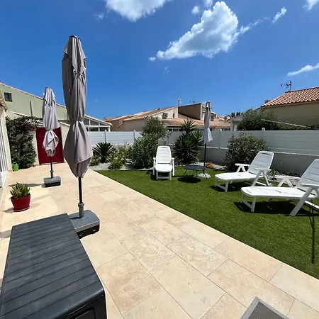 Spacieuse Et Belle Climatisee Pour 9 Couchages, Wifi, Piscine Commune, 250 M De La Dans Lrma6465 Portiragnes