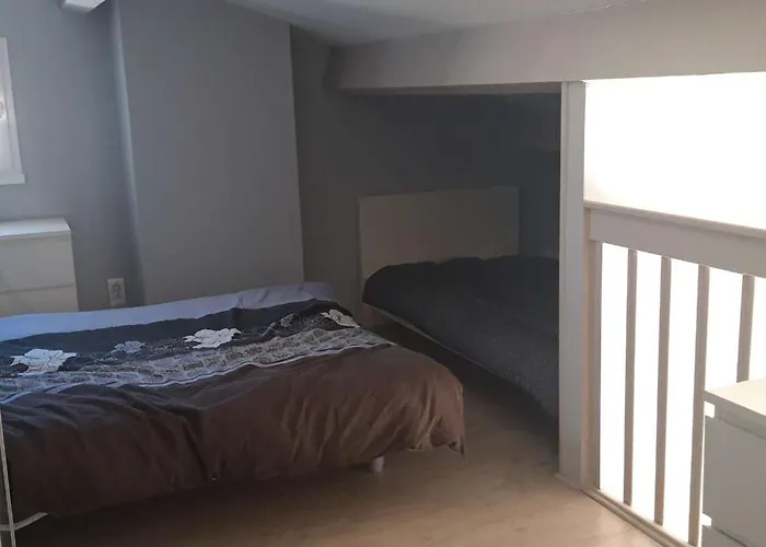 Spacieuse Et Belle Climatisee Pour 9 Couchages, Wifi, Piscine Commune, 250 M De La Dans Lrma6465 Villa